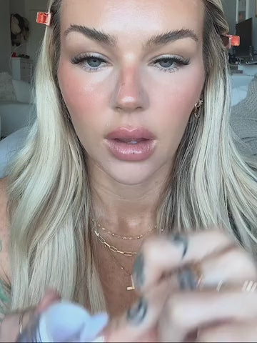 creaseless setting & brightening powder